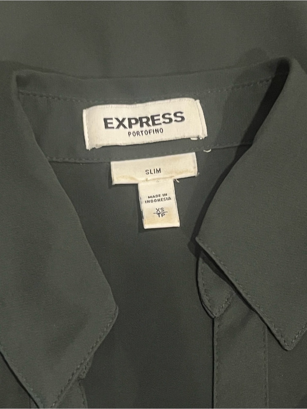 Express Dark Green Button-Down Long-Sleeve Blouse - Picture 3 of 3
